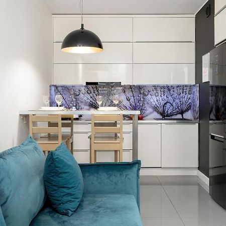 Apartment Rakowska Warsaw Wlochy By Noclegi Renters Eksteriør billede